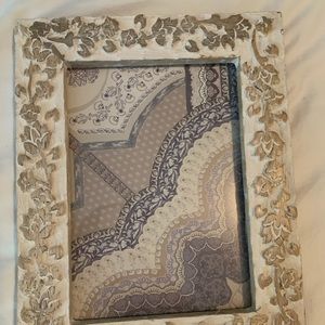 ANTHROPOLOGIE FRAME NWT